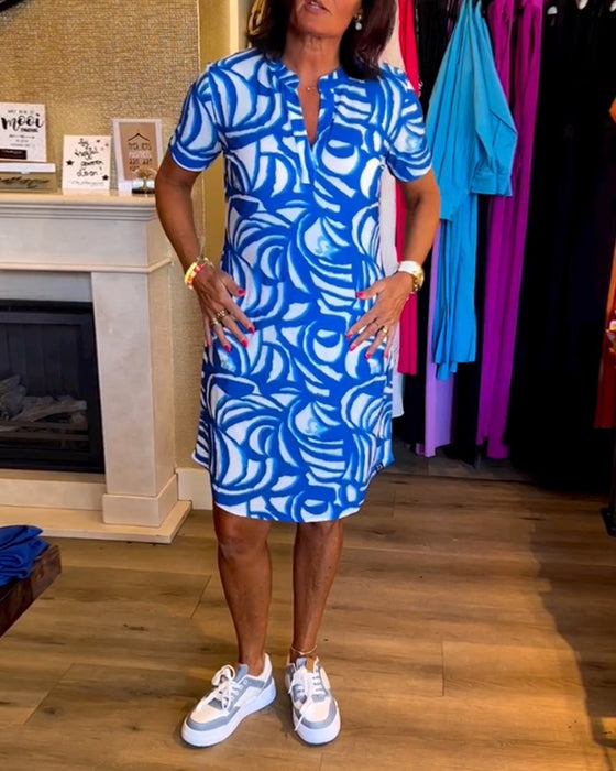 Kortärmad klänning med tryck