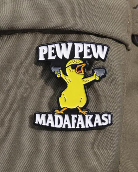 Brosch med Bokstav & Tecknad Anka Design