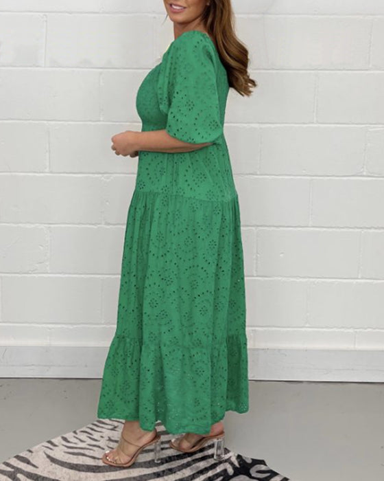 Enfärgad ihålig klänning med fyrkantig krage