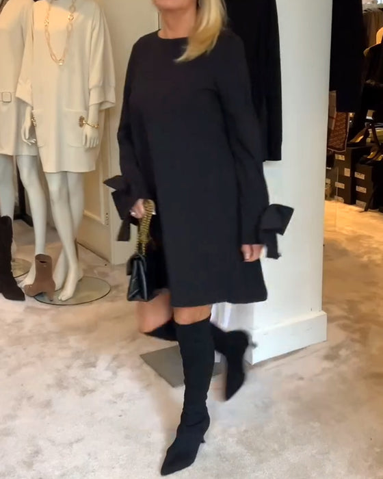 Klänning Modigt Rund Halsklaff Slängärm