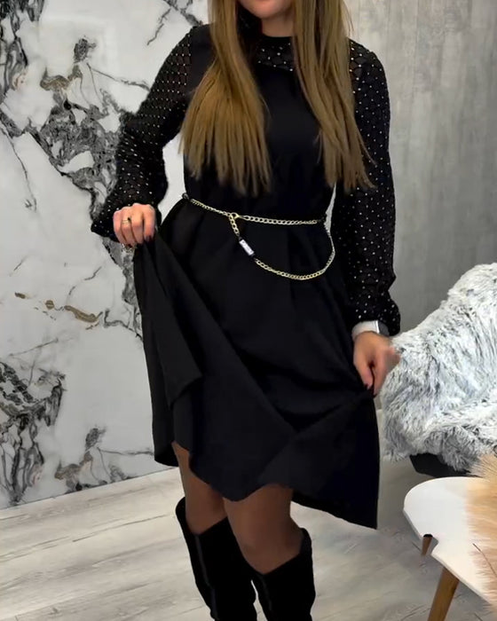 Klänning Glittrande Lappverk Rund Halsringning