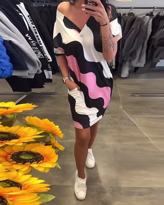 klänning V-ringad vågtryck