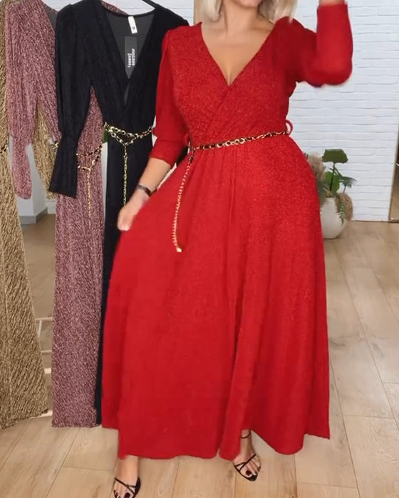 Stilfull Klänning I Enfärgad Med V-Ringning