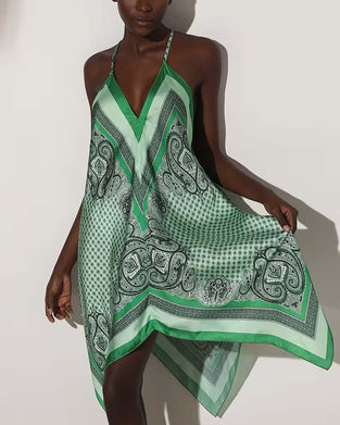 Klänning Oregelbunden Draperad Tryck