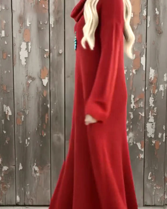 Enfärgad Klänning Med Hög Halsringning Och Modern Design