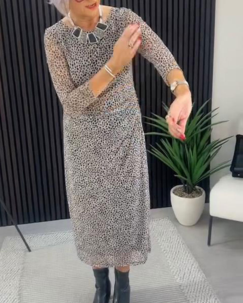 Maxiklänning Med Runt Halsutsnitt Och Leopardtryck