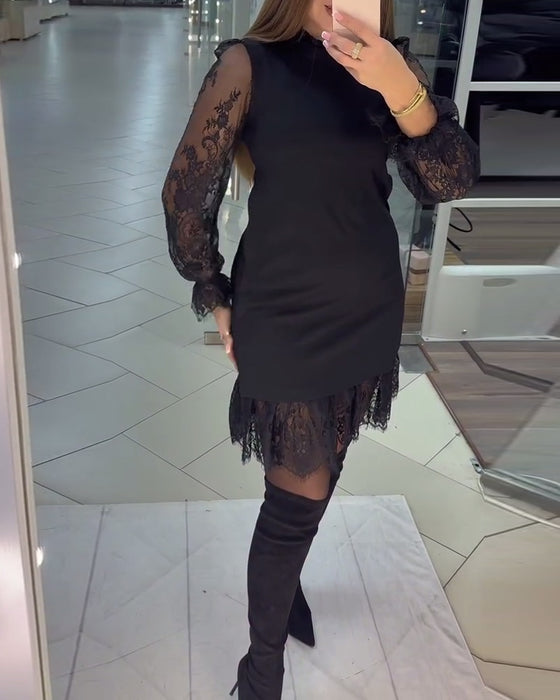 Spetskantad Lappverk Klänning