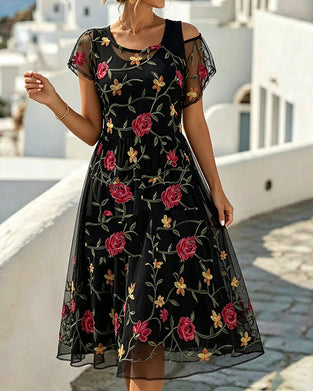 Klänning Blomtryck Rundhalsad Sheer A-Linje