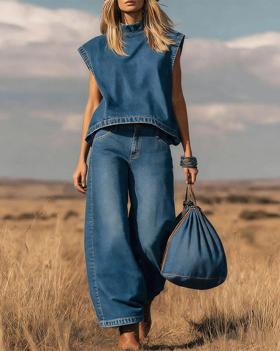 Set Med Ärmlösa Toppar Och Böjda Denimbyxor