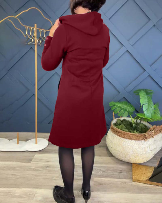 Avslappnad klänning med luva i cirkeltryck med dragkedja