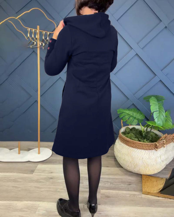 Avslappnad klänning med luva i cirkeltryck med dragkedja