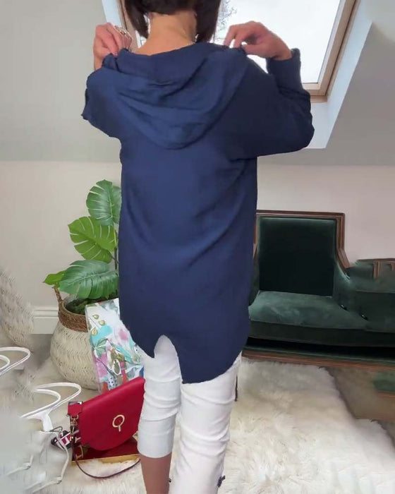 Avslappnad broderad långärmad huvtopp med blommiga bokstäver