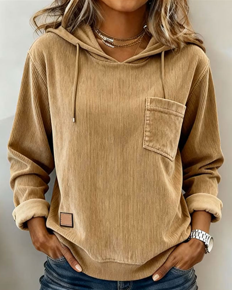 Enfärgad Hoodie Med Fickdesign