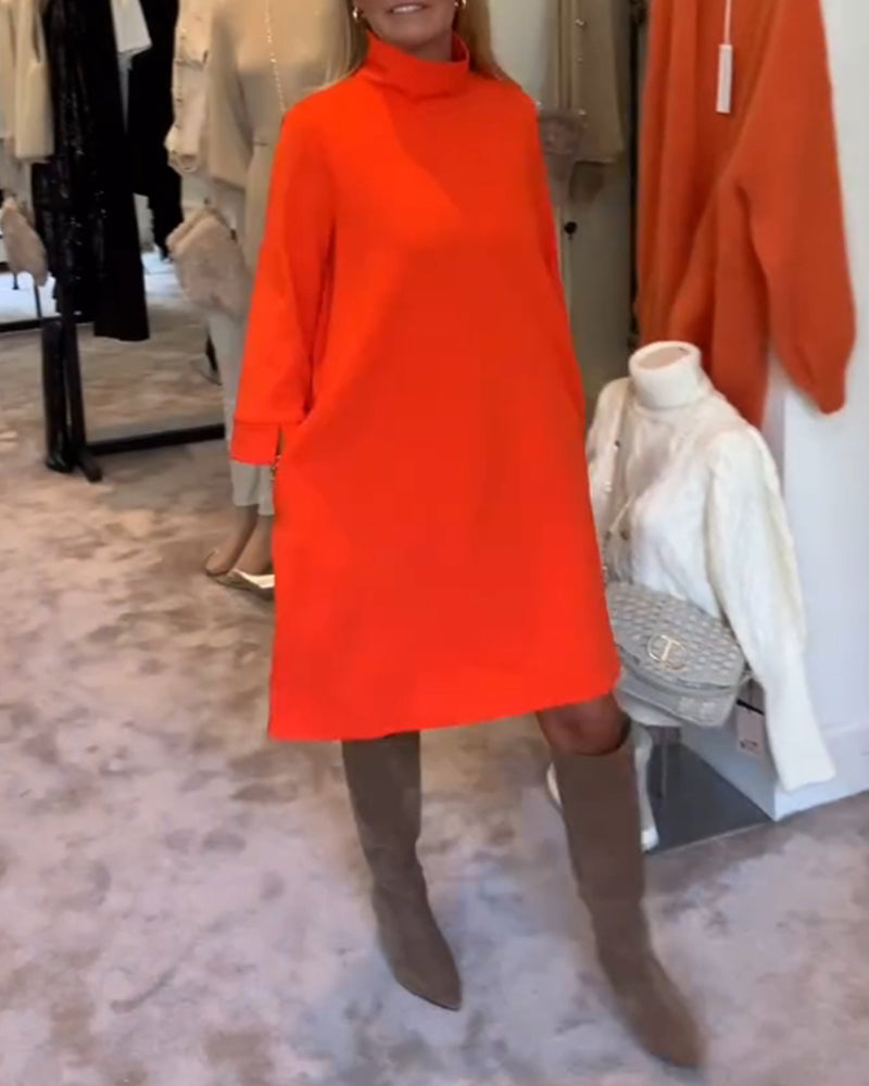 Enfärgad casual klänning med turtleneck