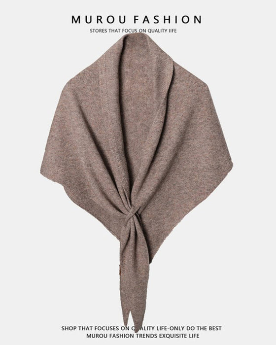 Sjalkappa Modern Enfärgad Triangel