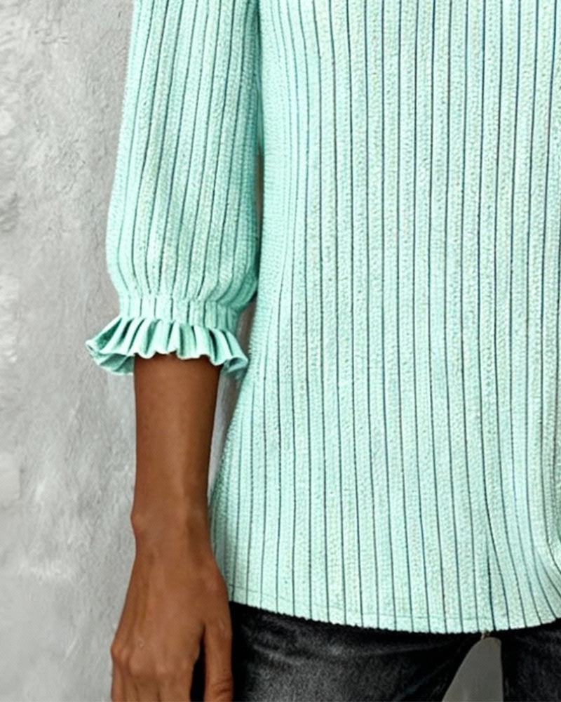 Blus I Enfärgad Patchwork Med V-Ringning