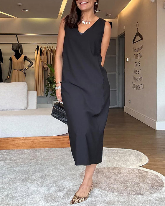 Klänning avslappnad v-ringad ärmlös enfärgad split