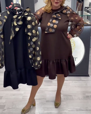 Klänning avslappnad prickig långärmad knälång