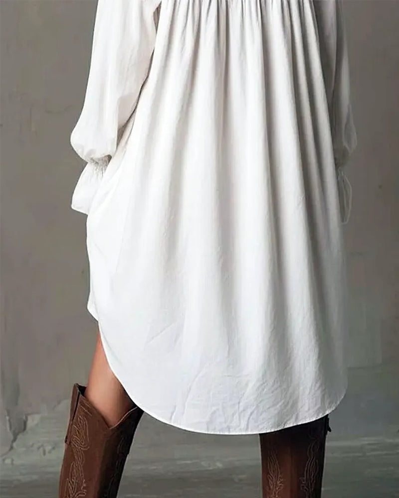 Spetsinskjuten Klänning Med Lanternärmar