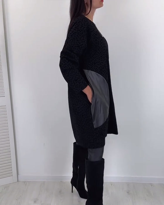 Elegant klänning med rund hals och panel