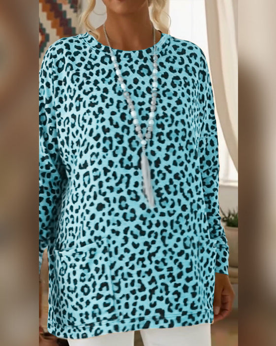 Topp Med Leopardtryck Och Rund Hals