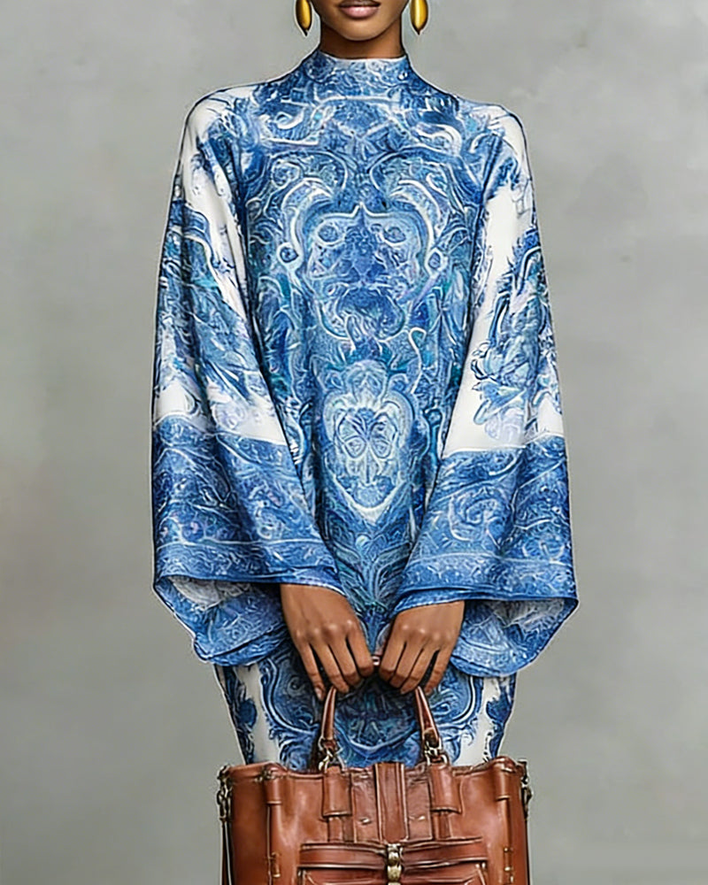 Höghalsad Klänning Med Vintagetryck