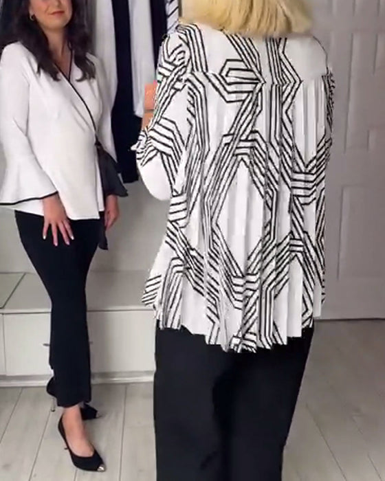 Veckad ledig topp med kontrasttryck