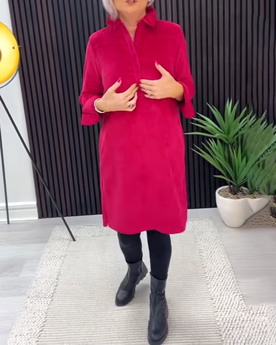 Enfärgad Långärmad Klänning Med Slag