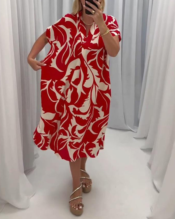 Fritidsklänning med slits i kontrasttryck