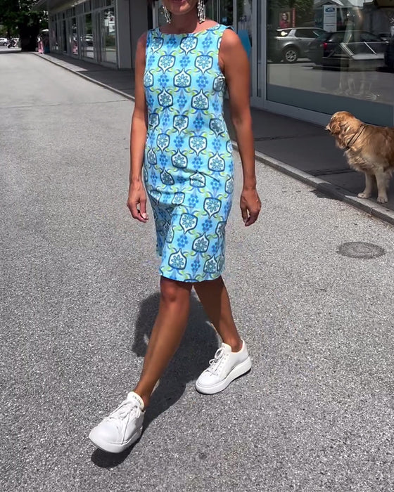 Slim fit klänning utan ärm