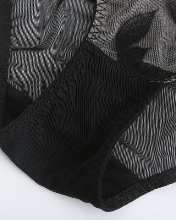 Bh Dam Ultra Tunn Sexig Ros Broderi Spets