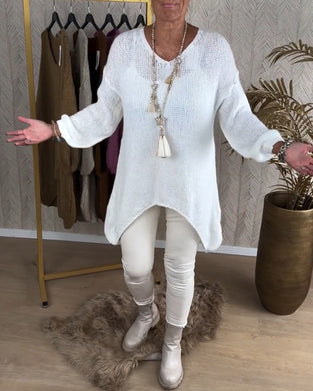 Oregelbunden enfärgad avslappnad tröja