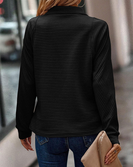 Hudde Med Enkel Färg Och Zip-up Design