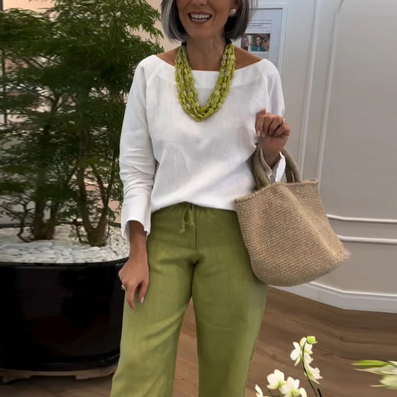 Enkelt Topp Med Rund Hals, Entydig Färg Och Långa Ärmar