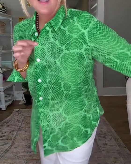 Blus Med Knappad Och Texturerad Egenskaper