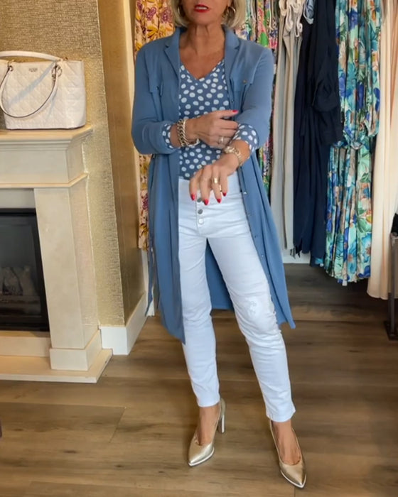 Avslappnad enfärgad Knappkappa