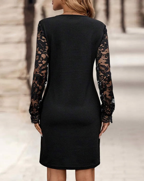 Klänning V-ringning Spets Insatt Panel