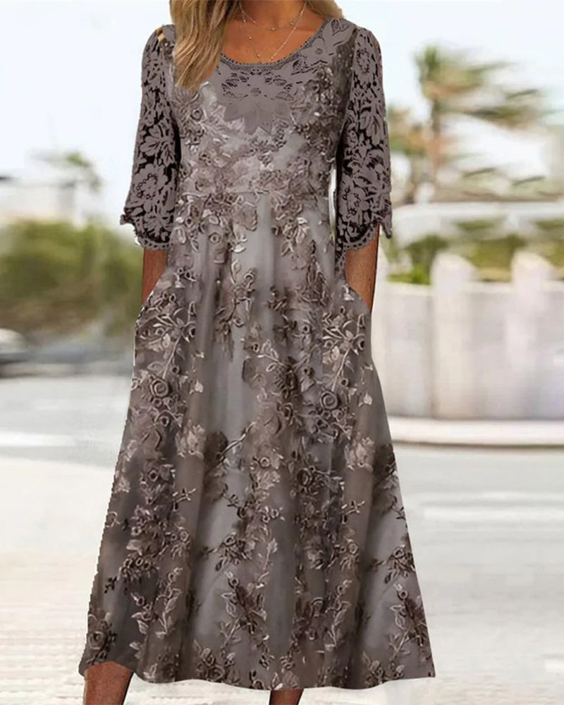 Klänning Med Runt Halsutsnitt Och Trekvartsärmar