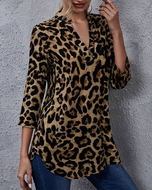 Top V-Hals Leopard Tryck Asymmetrisk Trefjärdedels Ärm