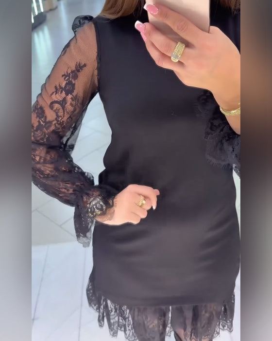 Spetskantad Lappverk Klänning