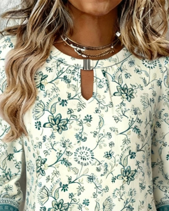 Topp Med Blommönster Och Trekvartsärm