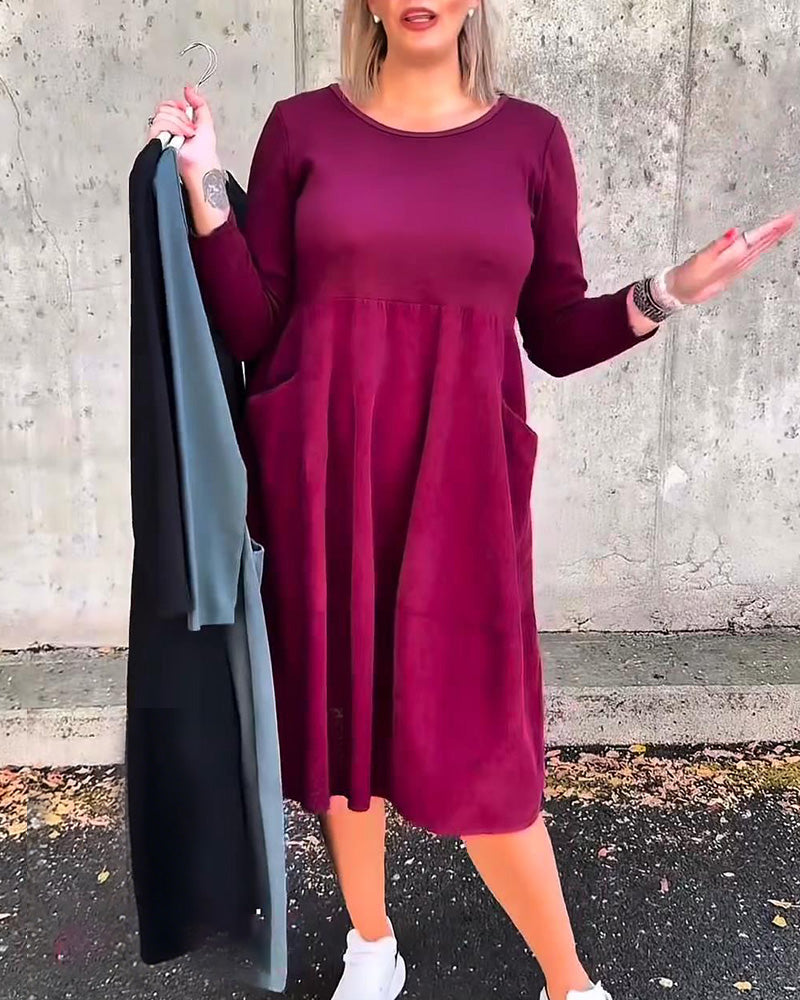 Klänning Med Rund Hals Och Lösa Lanternärmar