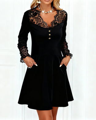 Elegant Klänning I Enfärgad Patchwork Med V-Ringning