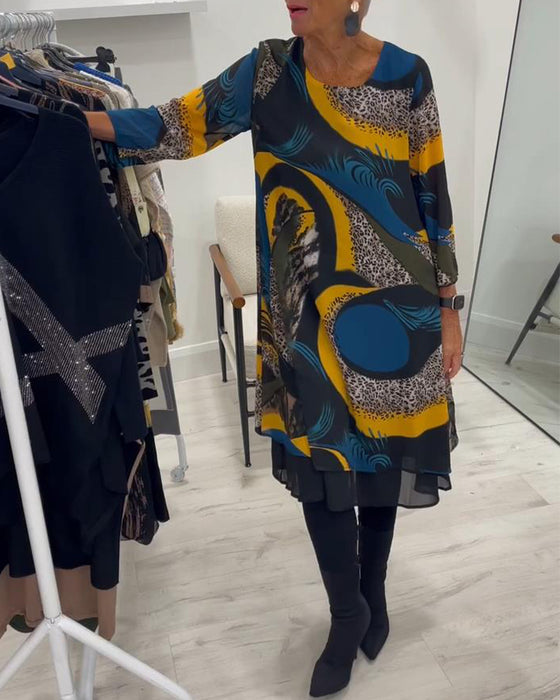 Elegant Tryckt Klänning Med Runt Halsutsnitt