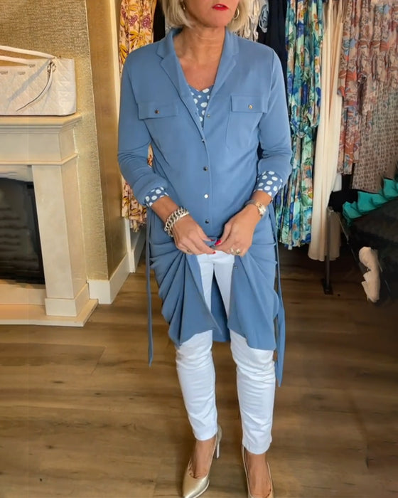 Avslappnad enfärgad Knappkappa