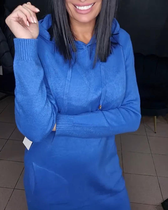 Stickad Klänning Med Huva Och Dragsko