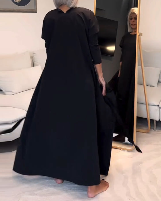 Mode enfärgad plisserad klänning med rund hals och spets