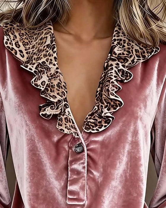 Blus V-Hals Leopard Tryck Ruffle Ärm