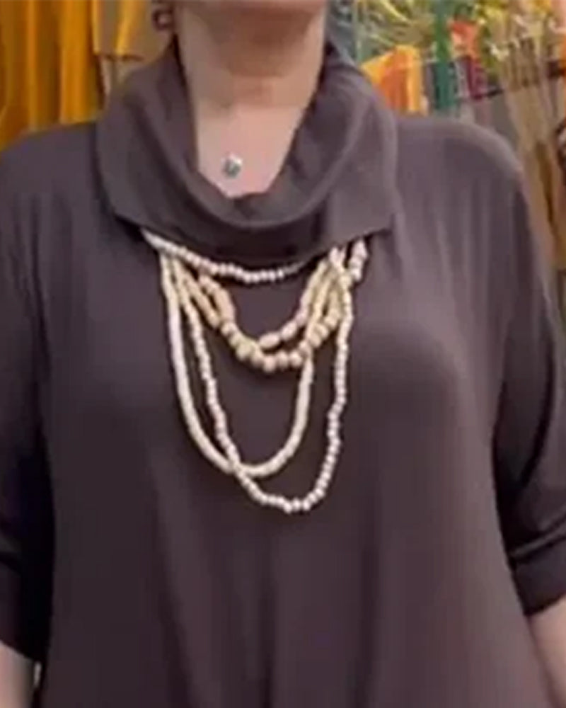 Modellös Klänning Med Hög Halsring