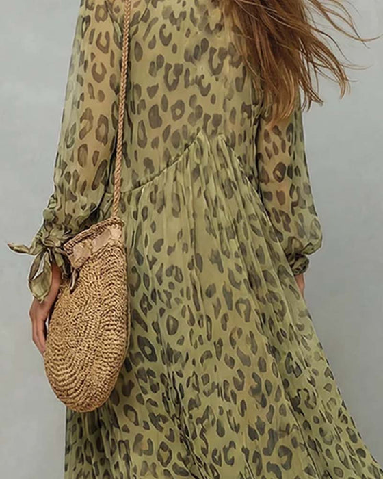 Klänning V-Hals Lång Ärm Leopard Maxi